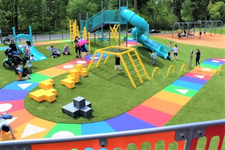 Safe and fun children’s play zone at Mayuresh Bayview